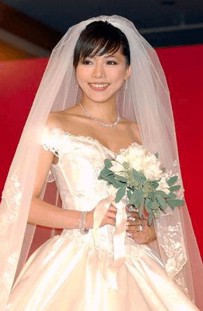 釈由美子が結婚 お金持ちの結婚相手とは合コンで 父親の死後から急速に結婚を意識