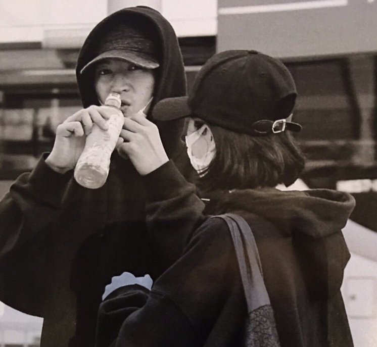 大倉と吉高のツーショットフライデー写真